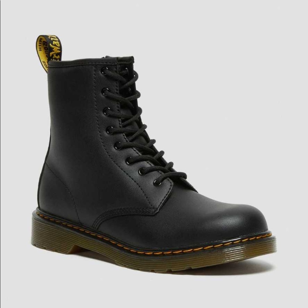 Dr Martens 1460 YOUTH 3 (fits a 6 or 5.5 women’s) leather combat boots